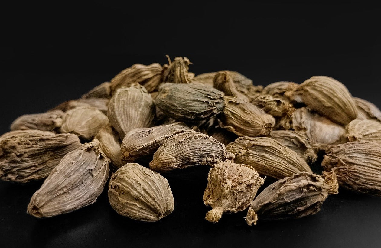 ShreeGun Whole Black Cardamom